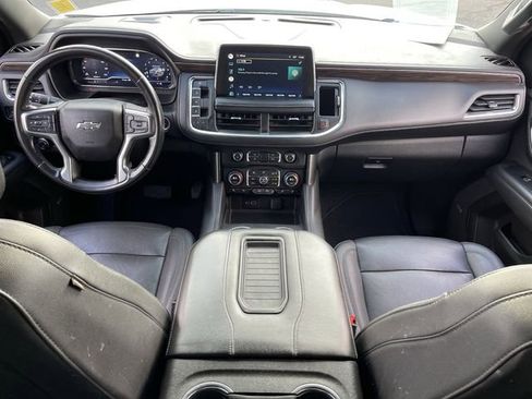 Used 2022 Chevrolet Suburban Z71 image 15