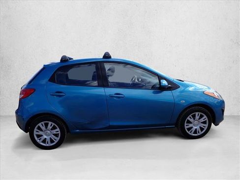 Used 2011 MAZDA MAZDA2 Sport FWD image 5