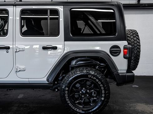 Used 2023 Jeep Wrangler Unlimited w/ Cold Weather Group AWD/4WD image 13