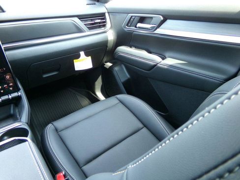 New 2026 GMC Terrain Elevation w/ Elevation Premium Package image 9