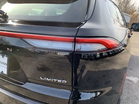 Used 2025 Toyota Crown Signia image 30