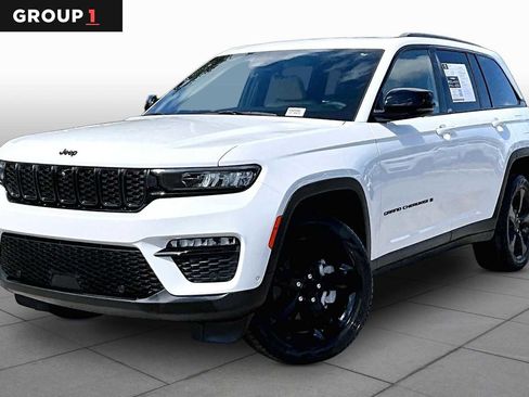 Used 2023 Jeep Grand Cherokee Limited w/ Luxury Tech Group II AWD/4WD image 1