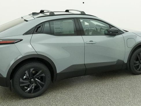 New 2026 Toyota C-HR AWD/4WD image 17