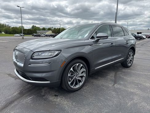 Used 2023 Lincoln Nautilus Reserve AWD/4WD image 5