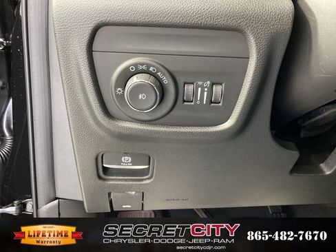 New 2026 Jeep Grand Cherokee L Limited AWD/4WD image 15