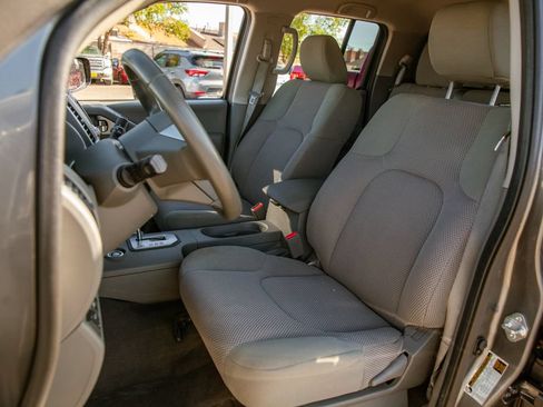 Used 2021 Nissan Frontier SV AWD/4WD image 13