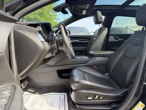 Certified 2023 Cadillac XT5 Premium Luxury AWD/4WD image 19