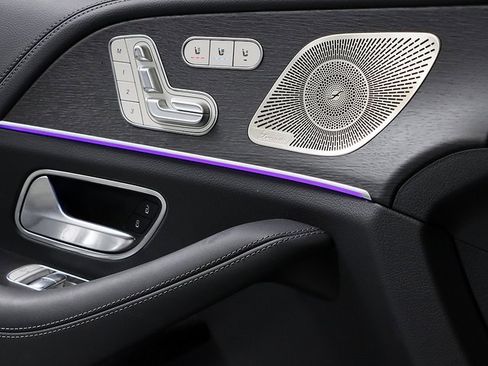 Certified 2025 Mercedes-Benz GLE 53 AMG 4MATIC image 29