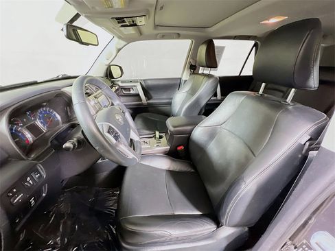 Used 2018 Toyota 4Runner Limited image 19