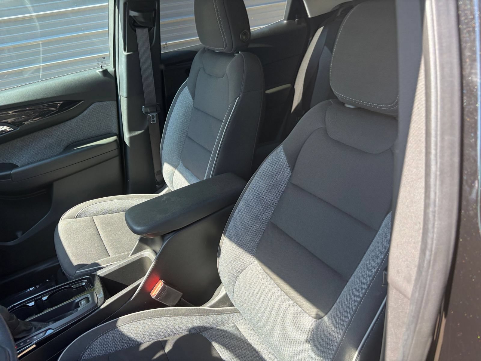 Used 2025 Chevrolet TrailBlazer LT FWD image 31