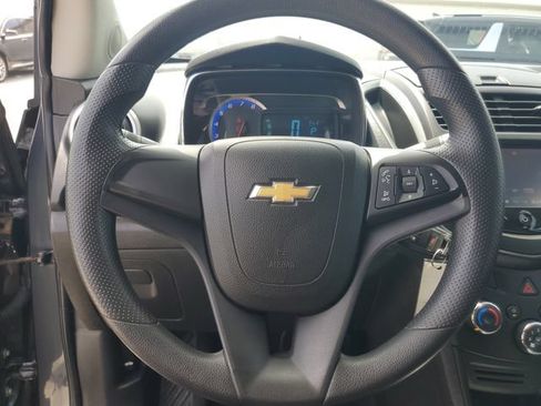 Used 2016 Chevrolet Trax LS FWD image 22