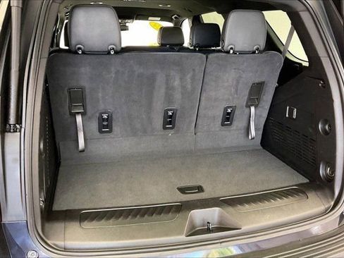 Used 2024 GMC Yukon SLT image 28