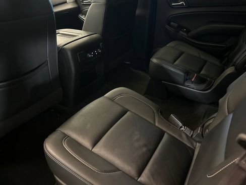 Used 2017 GMC Yukon SLT w/ Open Road Package AWD/4WD image 12