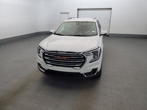 Used 2023 GMC Terrain SLT w/ Tech Package AWD/4WD image 15