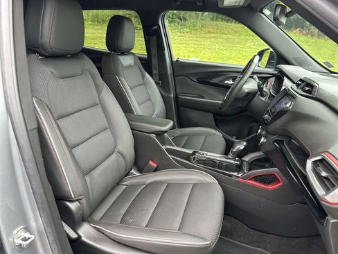 Used 2023 Chevrolet TrailBlazer RS w/ Convenience Package AWD/4WD image 26