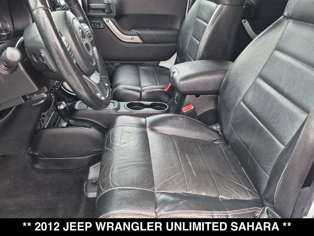 Used 2012 Jeep Wrangler Unlimited Sahara w/ Dual Top Group AWD/4WD image 16