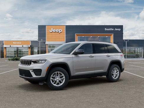 New 2026 Jeep Grand Cherokee Laredo X AWD/4WD image 3