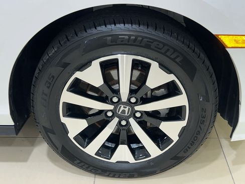 Used 2025 Honda Odyssey EX-L image 14