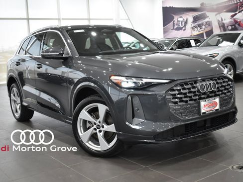 Used 2025 Audi Q5 Premium Plus w/ Premium Plus image 1