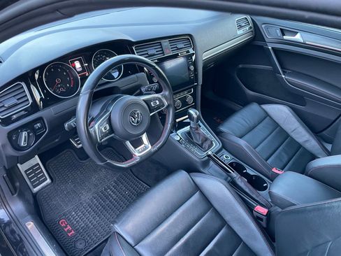 Used 2019 Volkswagen GTI SE w/ SE Experience Package image 24