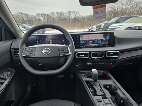 New 2026 Nissan Sentra SR w/ SR Premium Package FWD image 13