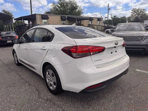 Used 2017 Kia Forte LX FWD image 6