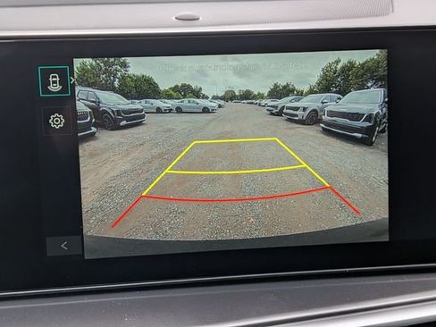 New 2026 Kia Sorento LX FWD image 23