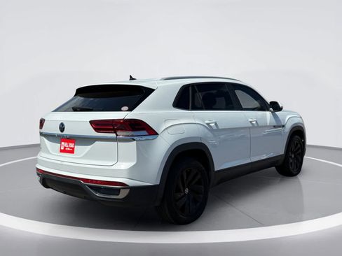 Used 2021 Volkswagen Atlas Cross Sport SE FWD image 6