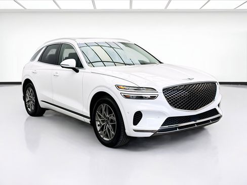 Used 2023 Genesis GV70 2.5T w/ Advanced Package AWD/4WD image 3