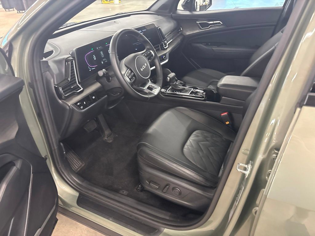 Certified 2025 Kia Sportage X-Line w/ Premium Package AWD/4WD image 17