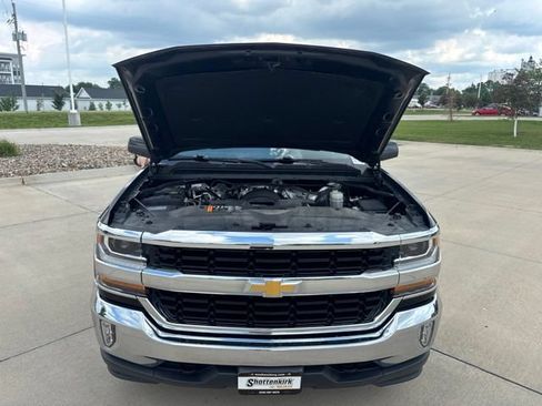 Used 2018 Chevrolet Silverado 1500 LT w/ All Star Edition AWD/4WD image 43