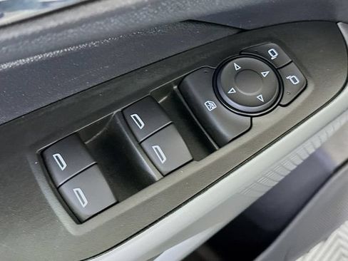 Used 2025 Chevrolet Trax LS FWD image 19