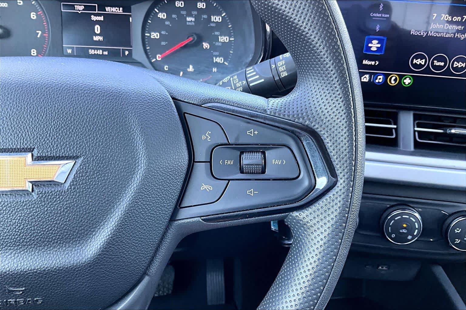 Used 2025 Chevrolet Trax LS FWD image 25