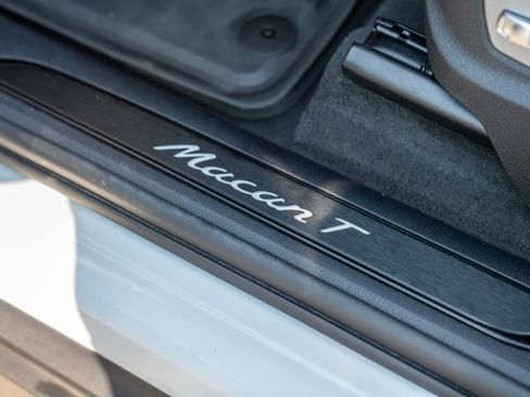 Certified 2026 Porsche Macan Turbo AWD/4WD image 12