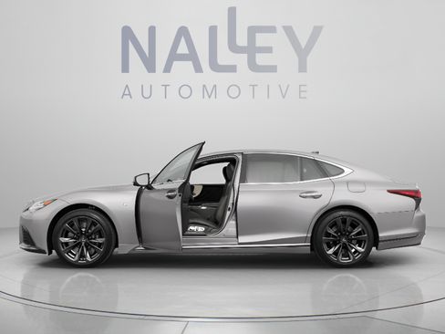 Used 2024 Lexus LS 500 RWD image 4