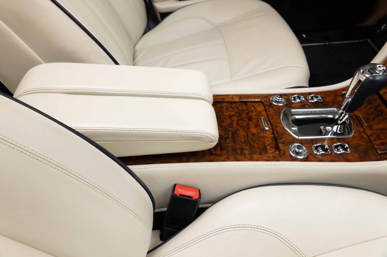 Used 2008 Bentley Arnage R RWD image 32