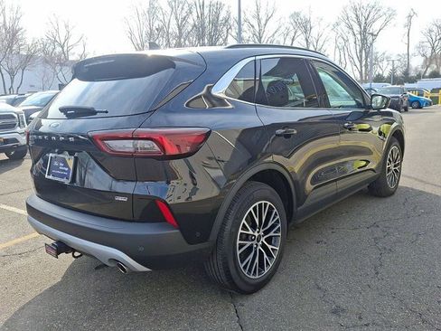 Certified 2024 Ford Escape SE w/ PHEV Premium Package image 5