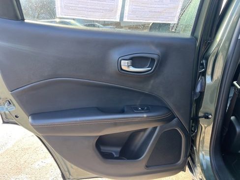 Used 2020 Jeep Compass Limited image 15