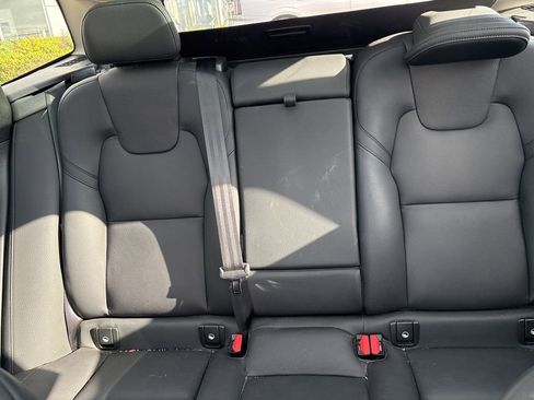 Certified 2024 Volvo XC60 B5 Plus w/ Protection Package Premier image 26