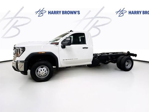 New 2026 GMC Sierra 3500 Pro w/ Convenience Package AWD/4WD image 21