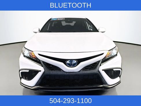 Used 2023 Toyota Camry SE FWD image 3