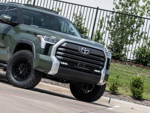 Used 2023 Toyota Tundra Limited AWD/4WD image 38