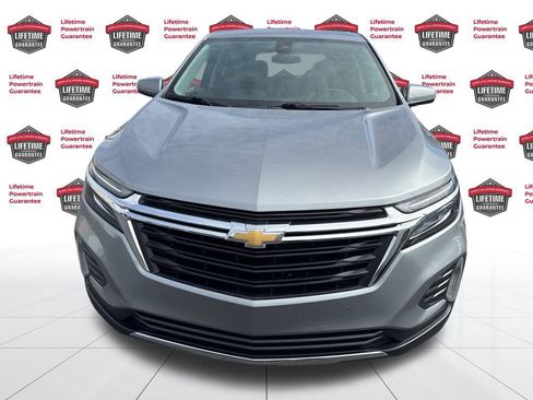 Used 2023 Chevrolet Equinox LT w/ Driver Convenience Package image 2