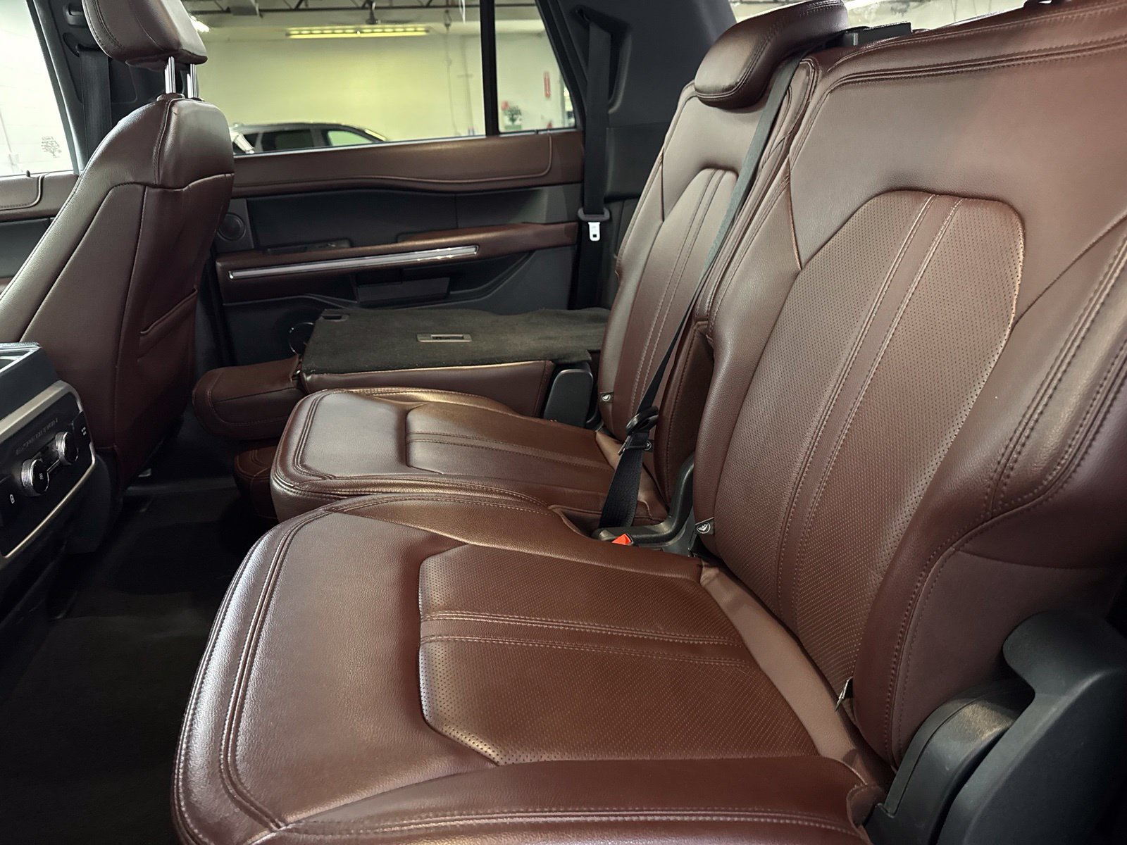 Used 2024 Ford Expedition Max Limited AWD/4WD image 34
