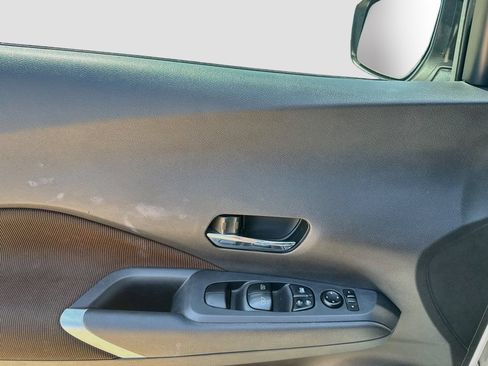 Used 2023 Nissan Kicks SR FWD image 9