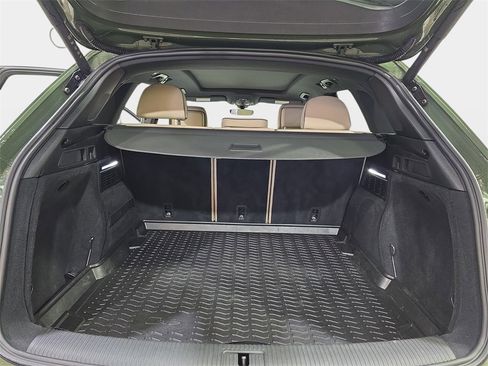 Certified 2025 Audi Q5 2.0T Premium Plus w/ Premium Plus Package image 12