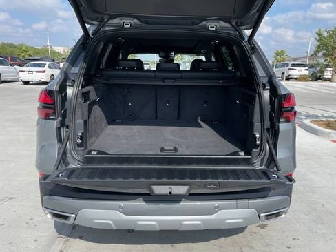New 2026 BMW X5 xDrive40i w/ Premium Package AWD/4WD image 6
