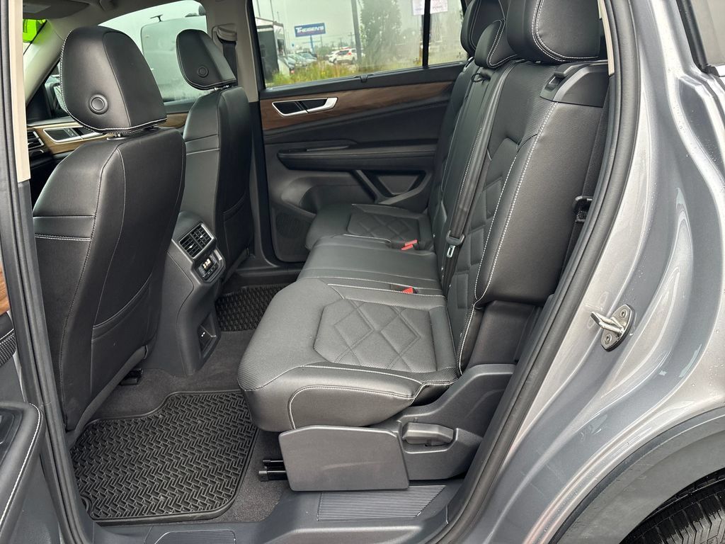 Used 2024 Volkswagen Atlas SE FWD image 27