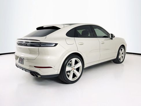 New 2026 Porsche Cayenne Coupe image 9