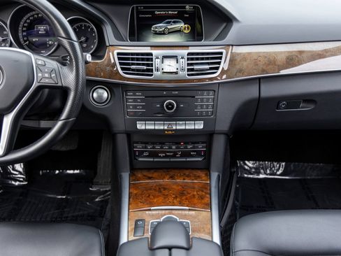 Used 2016 Mercedes-Benz E 350 4MATIC Wagon image 41